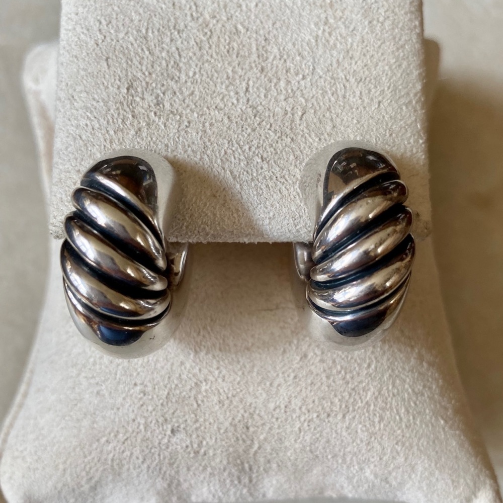 David Yurman Thoroughbred Hoop Earrings